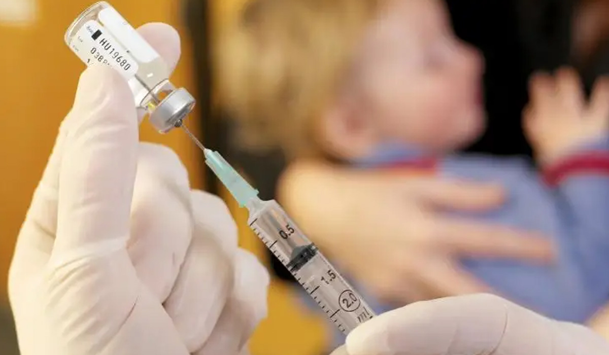 Meling生物医学助理la construction d'une banque d'échantillons d'un hôpital pour enfants, protégeant la croissance saine des enfants